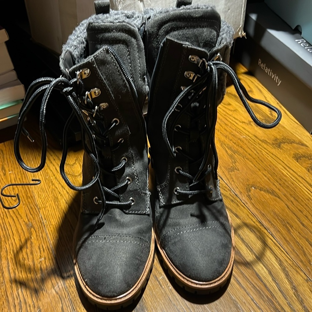 Nine West dark gray heeled boots size 9M